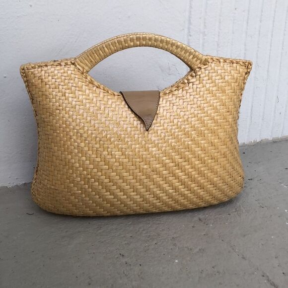 Vintage Impulse by Sharif  - Picture 2 of 11